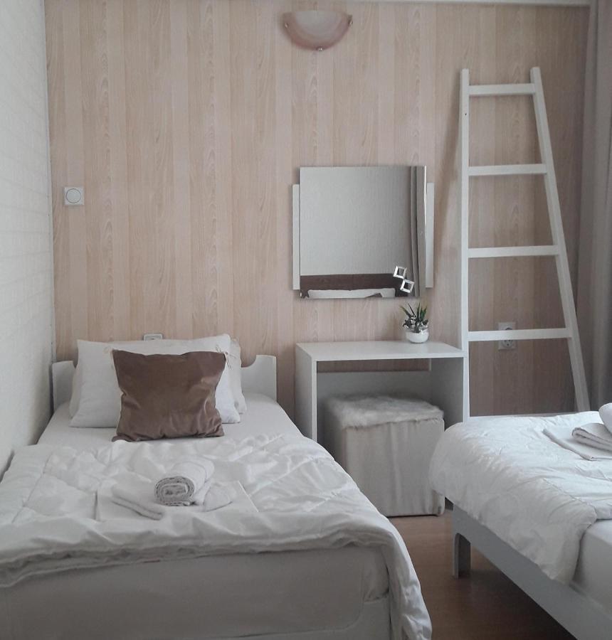 Apartmani Ниш Екстер'єр фото