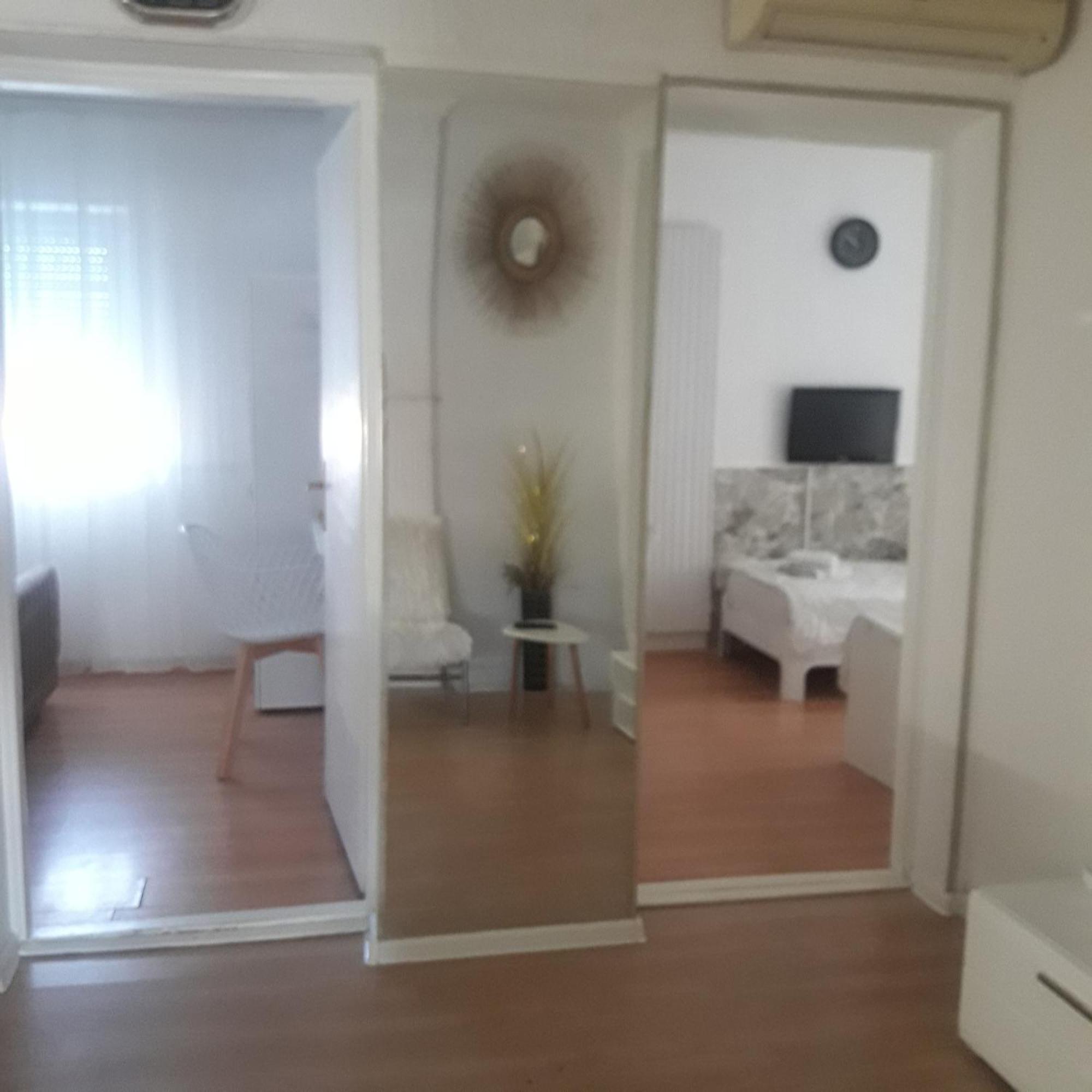 Apartmani Ниш Екстер'єр фото